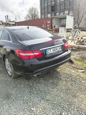 Mercedes-Benz E220 - imagine 10