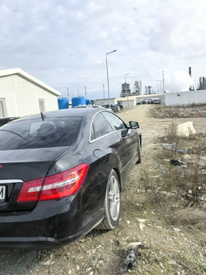 Mercedes-Benz E220 - imagine 6