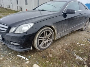 Mercedes-Benz E220 - imagine 4
