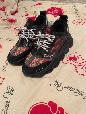 vand versace chain reaction 