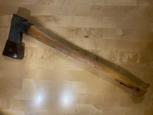 Vând topor deosebit de colecție AUGUST HEDVALL