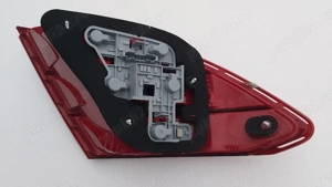 Lampa stop dreapta spate Mercedes C220 / W204 - imagine 2