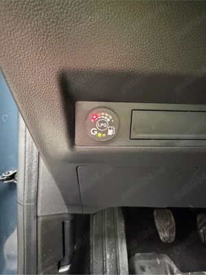 Renault Captur 1.0 GPL - imagine 9