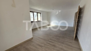 Spatiu birouri de inchiriat 3 camere 2 bai parcare DaVinci