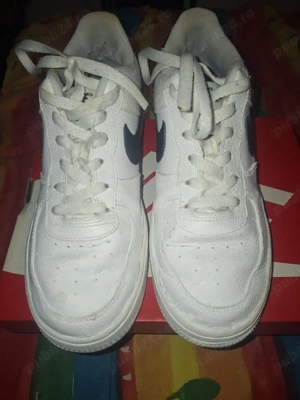 Adidasi Nike Air Force  1,mărimea 39.