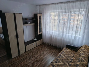 Inchiriez apartament