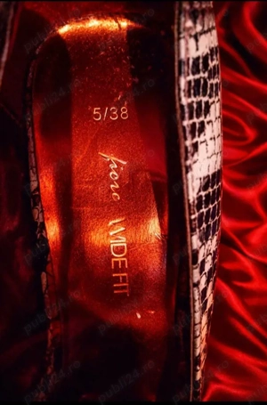 pantofi cu toc - imagine 2