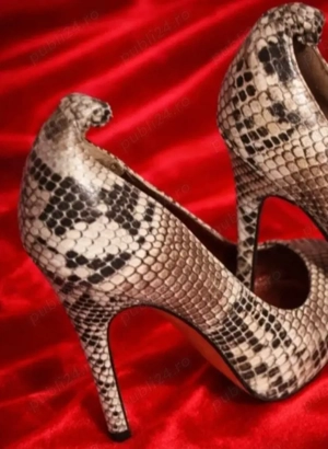 pantofi cu toc - imagine 3