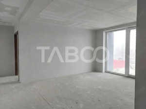 Apartament 91 mp 3 dormitoare 2 bai terasa loc parcare etaj 2 Cisnadie - imagine 4
