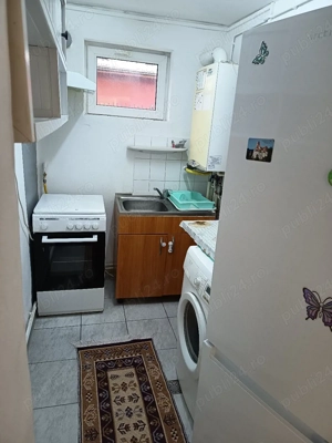 Proprietar inchiriez