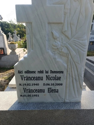 sablez monumente funerare diverse