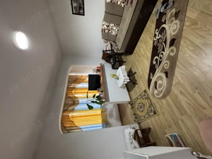 Vand apartament cu 3 camere 