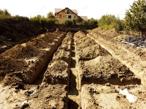 Servicii miniexcavator 3T   Excavații, șanțuri, fundații ,fose septice - imagine 2