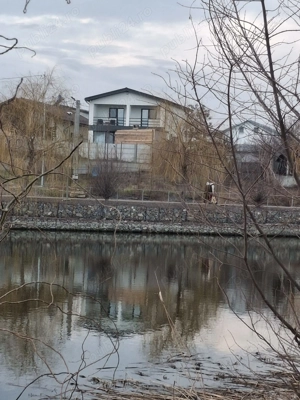 Casa cu vedere la lac in Chitila - imagine 3