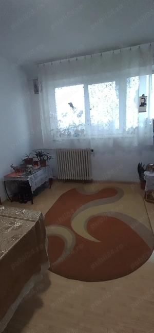 vand apartament in Mihai Bravu, piata