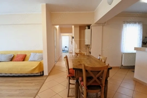 Republicii-Narcisa-apartament 4 camere decomandate-centrală proprie - imagine 2
