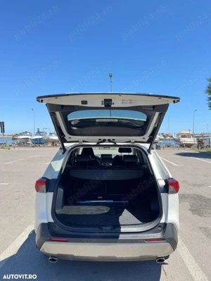 Toyota RAV4 2.5 4&4 Hybrid Luxury 2022 60000 km - imagine 5
