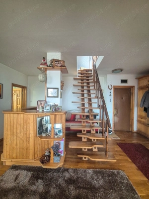 De vanzare apartament spatios, ultracentral, mobilat - 3 camere, Suceava - imagine 3