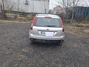 Ford Fiesta anul 2006 - imagine 5