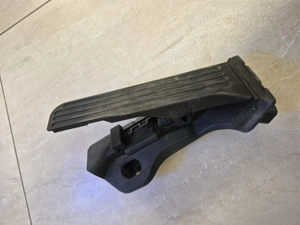 Pedală accelerație VW Tiguan Golf 6 Passat B6 cod Hella 008890-70