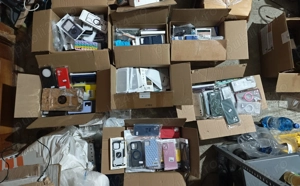 Lichidare stoc accesorii gsm (huse & folii) - imagine 4