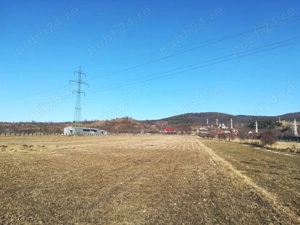 Teren de vânzare intravilan  