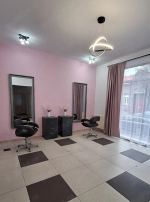 Post coafura de inchiriat salon central - imagine 2