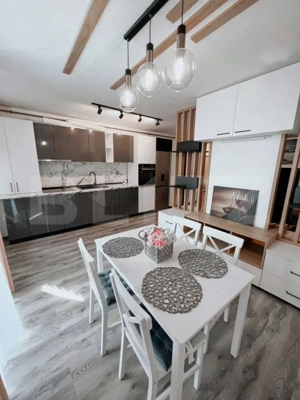 Apartament cu 2 camere, semidecomandat, 53 mp mobilat si utilat complet 