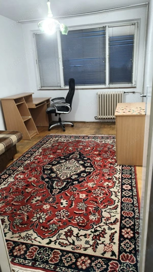 Inchiriez apartament 2 camere zona Sagului - imagine 4