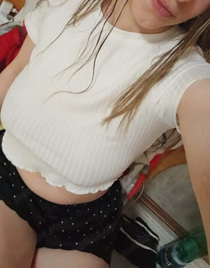 Prestez servicii video sau intalniri,numar de contact: ,raspund doar pe wattsap.