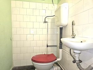 Apartament de vanzare 3 camere 2 bai, zona Cenrala - Boul Rosu Arad - imagine 2