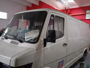 Mercedes D207 inmatriculat - imagine 2