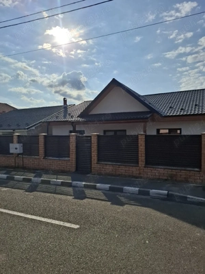 se vinde casa de 110m2 