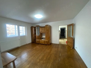 vand apartament 2 camere