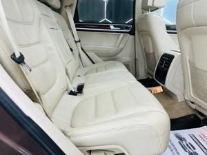 VOLKSWAGEN TOUAREG 2012 3.0D 4x4 E5 Garantie 12 Luni Rate AVans 0 Doar Cu Buletinul - imagine 7
