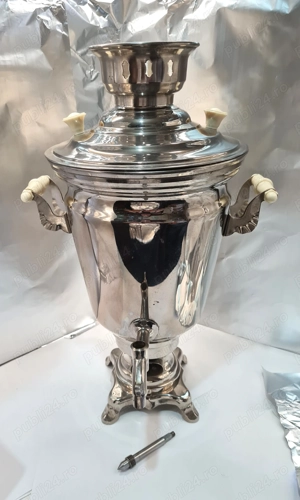 Samovar electric sovietic (sau "Electrosamovar"), alamă nichelată (200 - 180 lei)