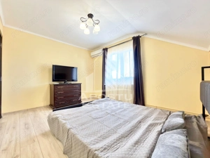 Casa individuala cu 5 camere si 3 bai mobilata in Giroc la asfalt - imagine 17