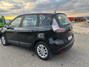 Renault Scenic an 2014 diesel 1500 cm km 18900 carte servis - imagine 5