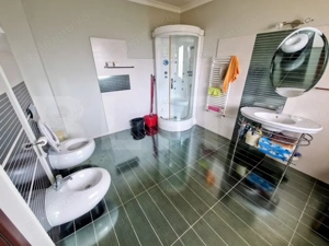 Proprietate Premium – Spațiu și Versatilitate pentru Locuință sau Business - imagine 17