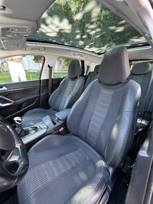 Peugeot 308 - imagine 5