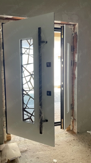 Usa dubla de intrare in casa  - imagine 3