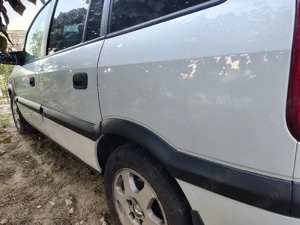 zafira euro 4  proprietar  - imagine 2