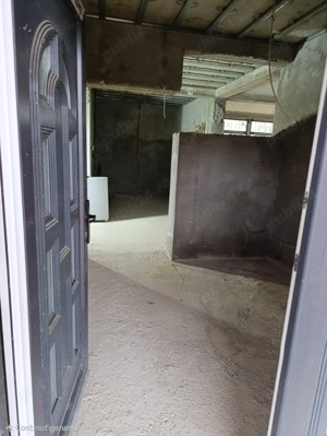 Casa si teren de vanzare - imagine 3