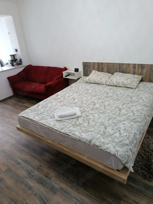 Vând garsoniera renovată cu acte pt regim hotelier