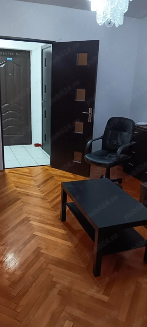 Vând apartament 2 camere etaj2 conplect utilat - imagine 2