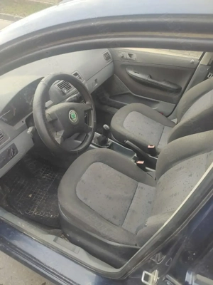 vand Skoda Fabia 1,2 stare buna - imagine 4