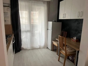 Apartament 2 camere tip studio, lux, parcare inclusă, centrală proprie, etaj 1