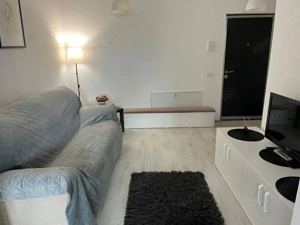 Apartament 2 camere tip studio, lux, parcare inclusă, centrală proprie, etaj 1