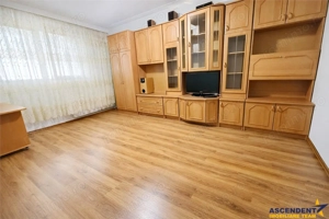 Camin primitor si luminos, decomandat, etaj intermediar,  Astra, Brasov