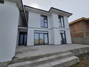  Duplex deosebit   120 mp util | Terasă 35 mp | Curte 300 mp | Comision 0% - imagine 2